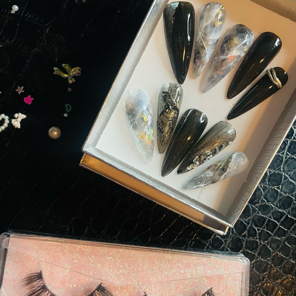Handmade press on nails